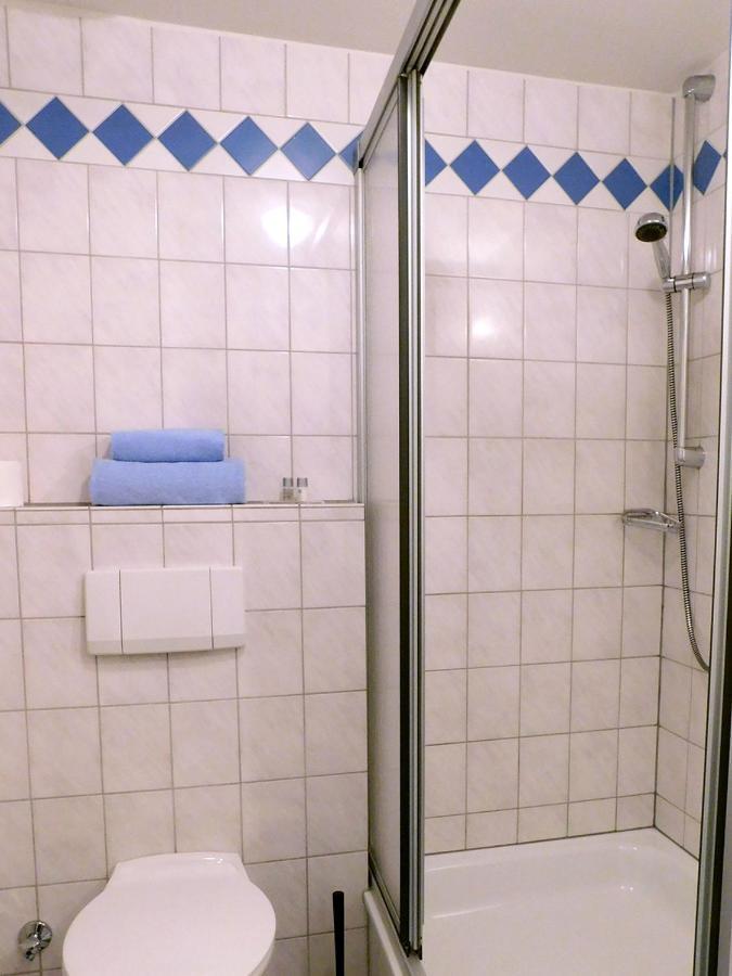 Das Weiss Blaue Haus Hotel Düsseldorf Szoba fotó
